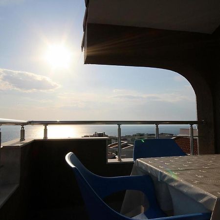 Apartments Miles Utjeha Εξωτερικό φωτογραφία