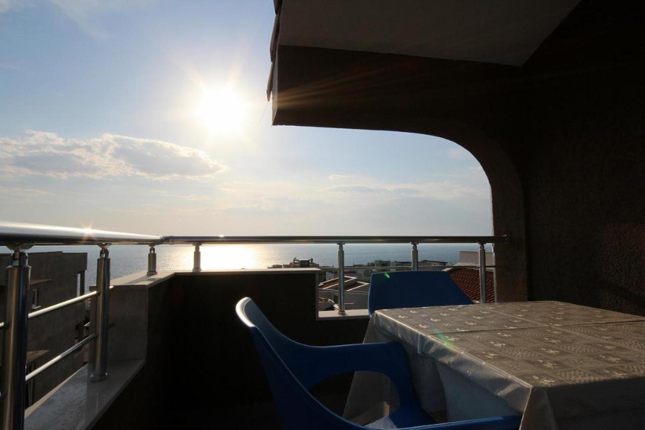 Apartments Miles Utjeha Εξωτερικό φωτογραφία