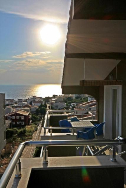 Apartments Miles Utjeha Εξωτερικό φωτογραφία