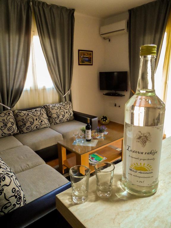 Apartments Miles Utjeha Εξωτερικό φωτογραφία